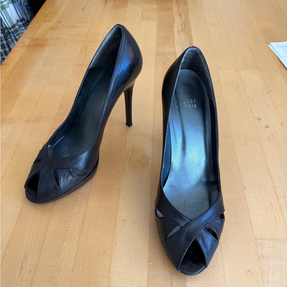 Stuart Weitzman Black Criss Cross Open Toe Shoes Heels Platform Pumps 10 M *EUC*